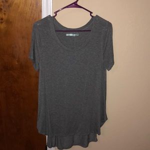 Gray long length tee. Perfect for leggings.